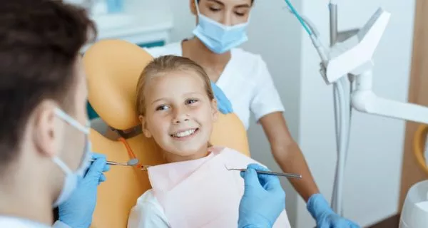 What Dental Services Does a Pediatric Dentist in Santa Paula Offer?