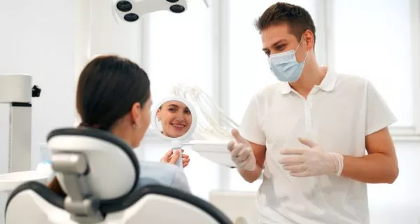 Aesthetic and functional benefits of dental crowns